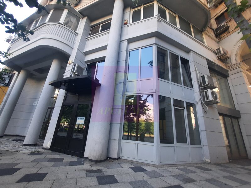 Inchiriere spatiu comercial inzona Decebal